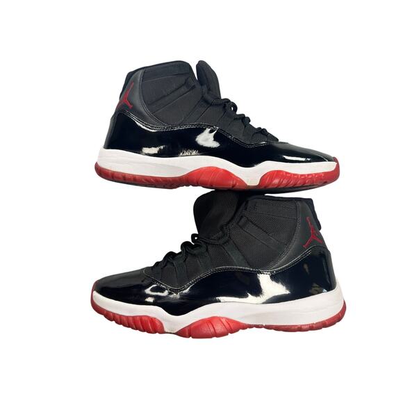 Jordan Retro 11 Bred Patent Leather Playoffs Athletic main image 2